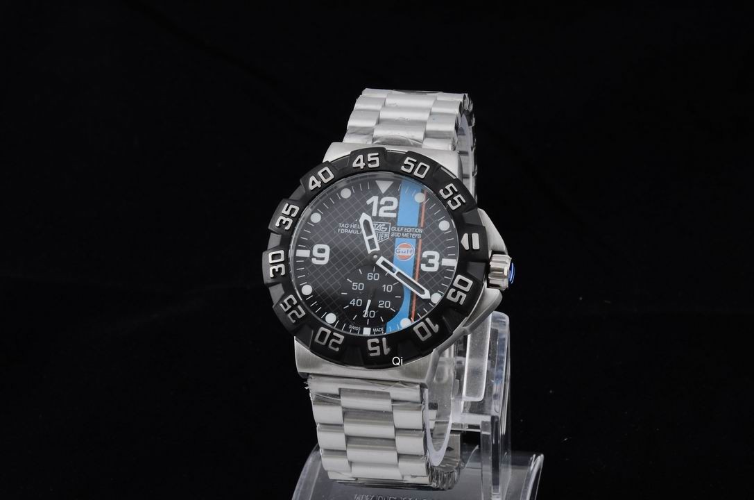 TAG Heuer Watch 695